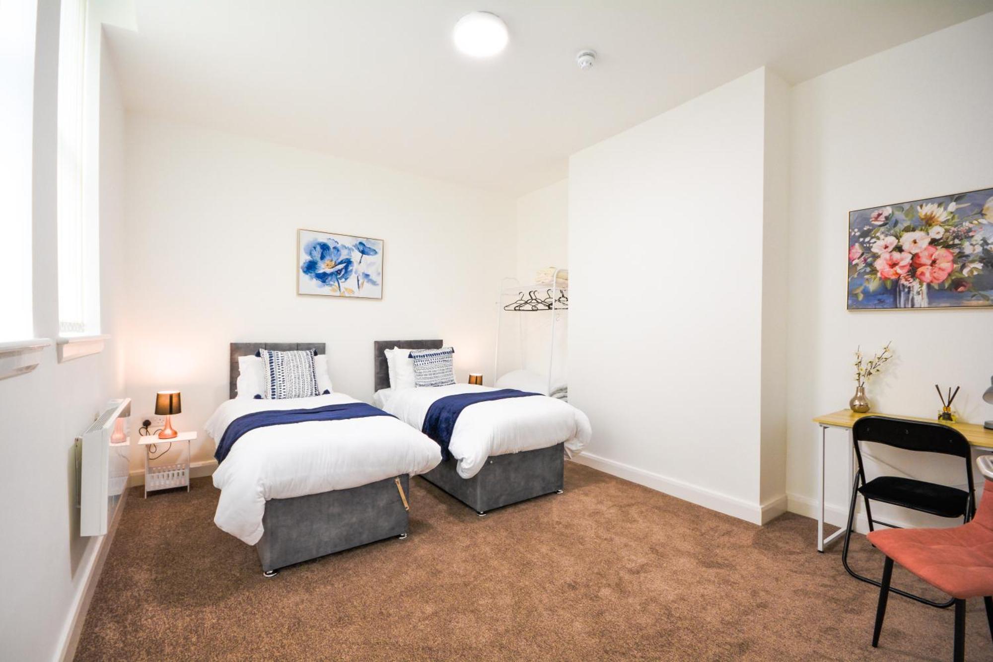 Stylish Suite With Free Parking Manchester Exterior photo